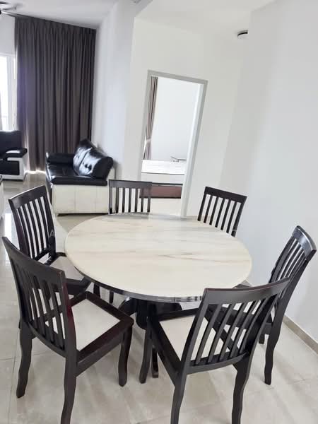 Kondominium untuk Disewa di Lucerne Residences - Andrew Chow - Dining Room - PropertyGuru.com.my