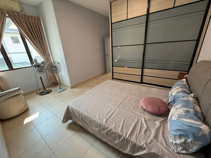 Cluster House for Rent in Taman Mount Austin (Tebrau) - Nicholas Low - Bedroom - PropertyGuru.com.my