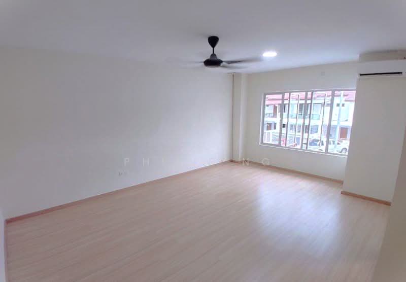 Rumah Teres 2 Tingkat untuk Dijual di Semenyih (Selangor) - Philip Ng - Living Room - PropertyGuru.com.my