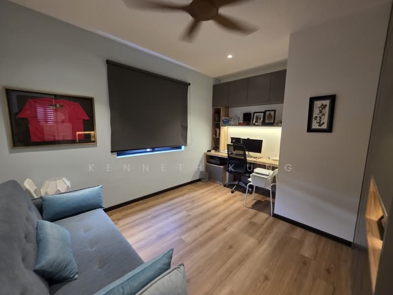 3-storey Terraced House for Sale in Pearl Hill (Tanjung Bungah) - Kenneth Kung - Study - PropertyGuru.com.my