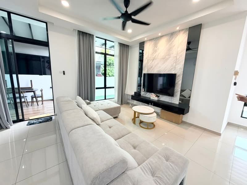 Cluster House for Rent in Johor Bahru (Johor) - Ing Xin - Living Room - PropertyGuru.com.my