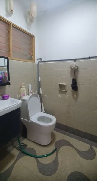 Kondominium untuk Dijual di Le Jardin Deluxe - Helen Wan - Bathroom - PropertyGuru.com.my