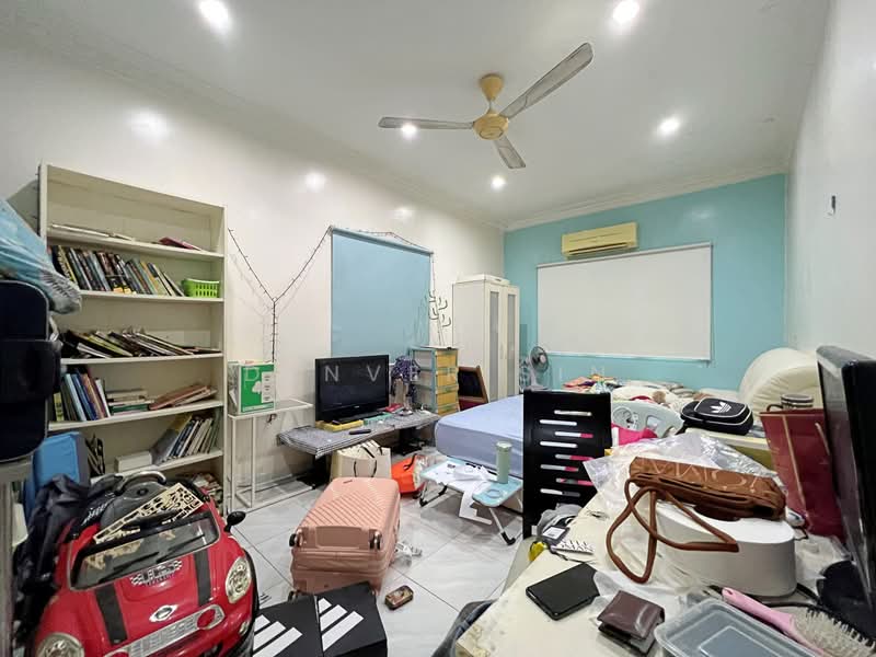 Rumah Teres 2 Tingkat untuk Dijual di Taman Megah (Cheras) - Denver Sin - Bedroom - PropertyGuru.com.my