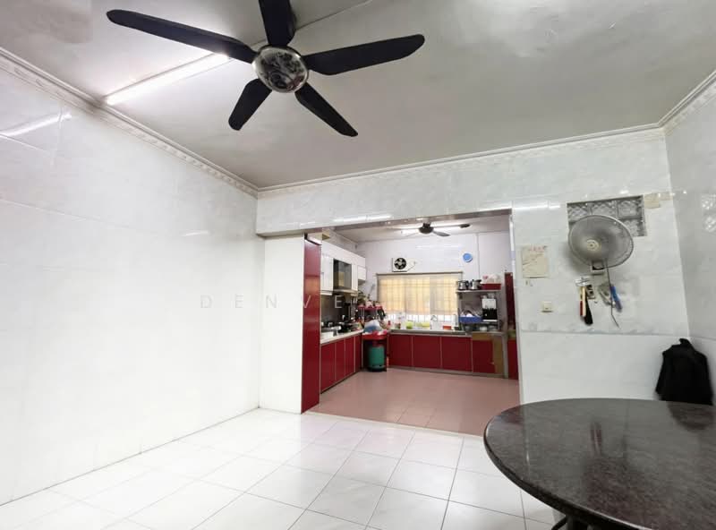 Rumah Teres 2 Tingkat untuk Dijual di Taman Megah (Cheras) - Denver Sin - Kitchen - PropertyGuru.com.my