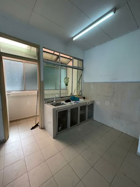 Apartment for Sale at Lake View Suites - Benson Ong - Kitchen - PropertyGuru.com.my