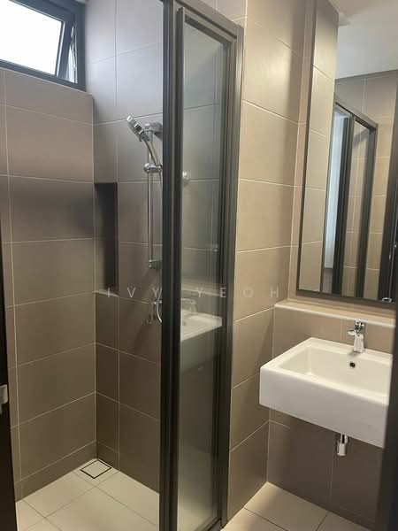 Servis Apartment untuk Disewa di The Tamarind - Ivy Yeoh - Bathroom - PropertyGuru.com.my