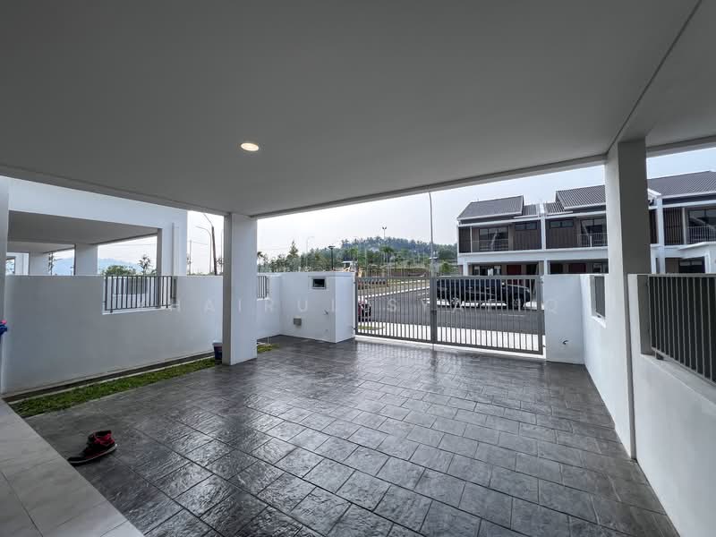 2-storey Terraced House for Sale in Puncak Bestari (Puncak Alam) - Khairul Syafiq - Exterior - PropertyGuru.com.my
