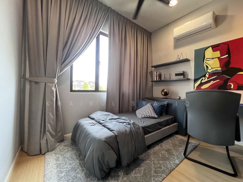 2-storey Terraced House for Sale in Shah Alam (Selangor) - Khairul Syafiq - Bedroom 2 - PropertyGuru.com.my