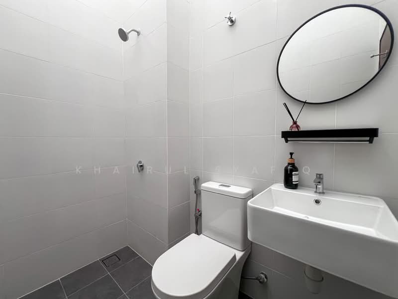 2-storey Terraced House for Sale in Shah Alam (Selangor) - Khairul Syafiq - Bathroom 2 - PropertyGuru.com.my