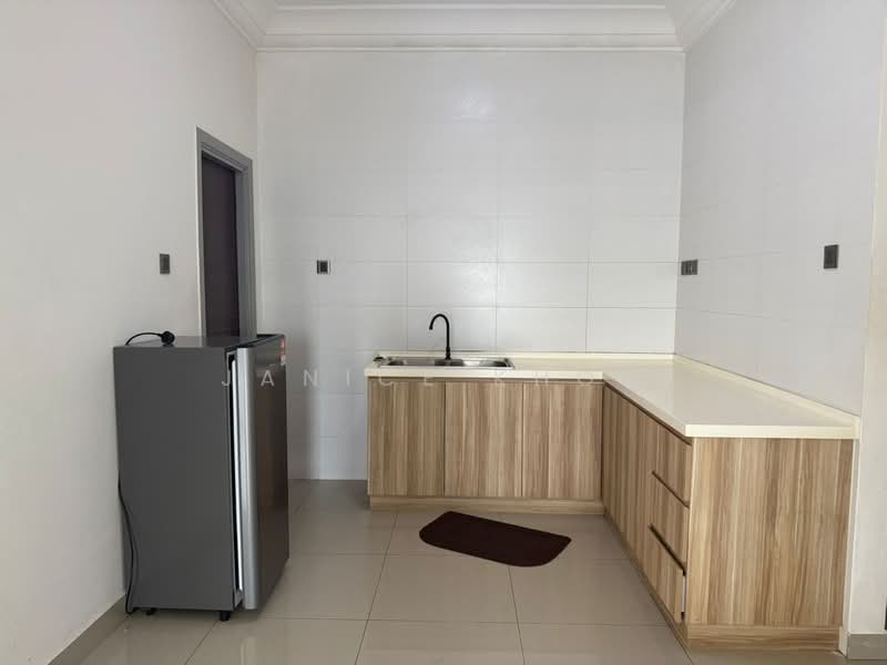 Service Residence for Sale at V@SUMMERPLACE - Janice Khoo - Kitchen - PropertyGuru.com.my