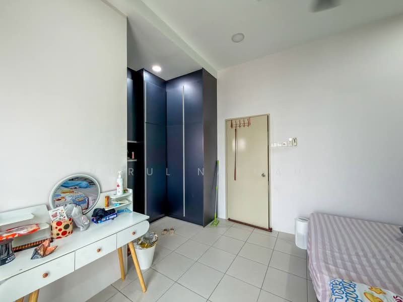 Semi-Detached House for Sale in Bandar Saujana Putra (Tanjong Duabelas) - Nurul Naemah - PropertyGuru.com.my