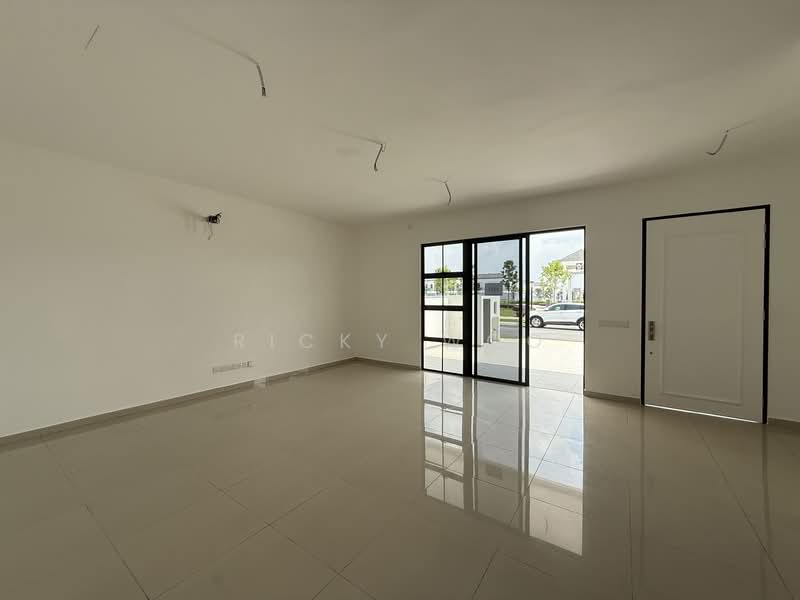 Cluster House for Sale in Eco Botanic 2 (Iskandar Puteri (Nusajaya)) - Ricky Woo - Living Room - PropertyGuru.com.my