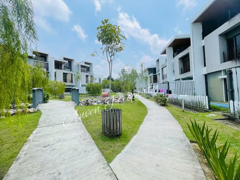 3.5-storey Terraced House for Sale in Bandar Country Homes (Rawang) - Anven Foo - Exterior - PropertyGuru.com.my