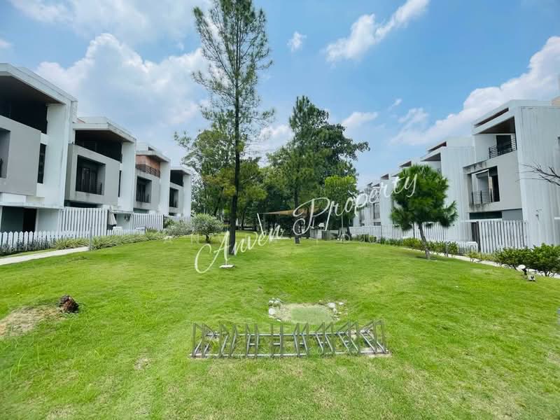 3.5-storey Terraced House for Sale in Bandar Country Homes (Rawang) - Anven Foo - Exterior - PropertyGuru.com.my