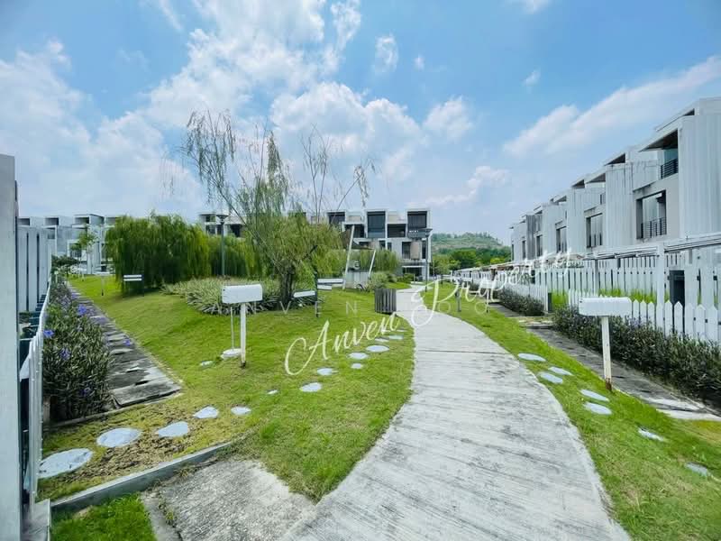3.5-storey Terraced House for Sale in Bandar Country Homes (Rawang) - Anven Foo - Exterior - PropertyGuru.com.my