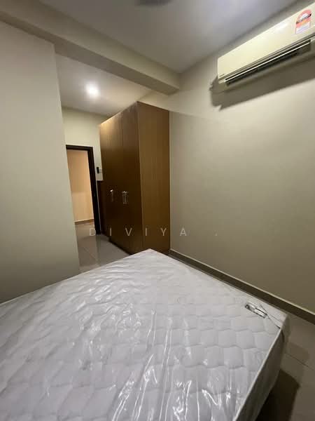 Service Residence for Sale at D'Secret Garden (Pangsapuri Kempas Indah) - Diviya . - Bedroom - PropertyGuru.com.my