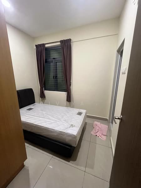 Service Residence for Sale at D'Secret Garden (Pangsapuri Kempas Indah) - Diviya . - Bedroom - PropertyGuru.com.my