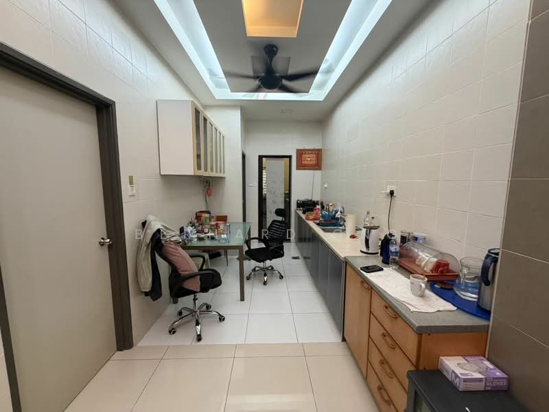 2-storey Terraced House for Sale in Bandar Tasik Puteri (Rawang) - Bernard Ong - Kitchen - PropertyGuru.com.my