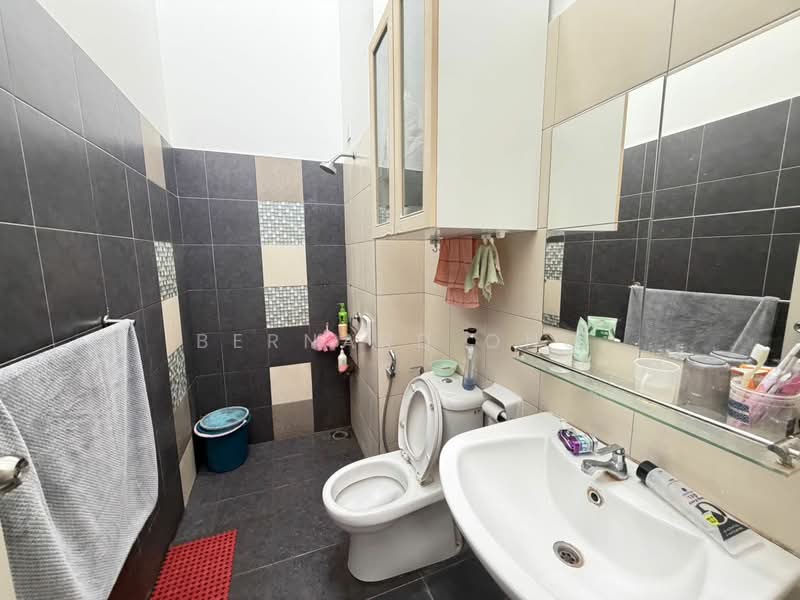 2-storey Terraced House for Sale in Bandar Tasik Puteri (Rawang) - Bernard Ong - Bathroom - PropertyGuru.com.my