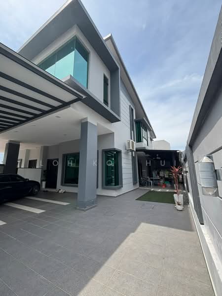 Cluster House for Sale in Johor Bahru (Johor) - Loh Kok Hui - Exterior - PropertyGuru.com.my