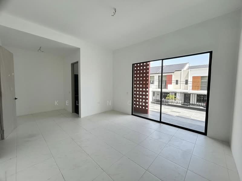 2-storey Terraced House for Sale in Panorama Lapangan Perdana (Ipoh) - Kelvin Chong - Living Room - PropertyGuru.com.my