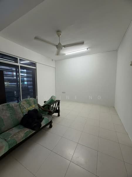 2.5-storey Terraced House for Sale in Taman Scientex Pasir Gudang (Pasir Gudang) - Pauline Ng - Living Room - PropertyGuru.com.my