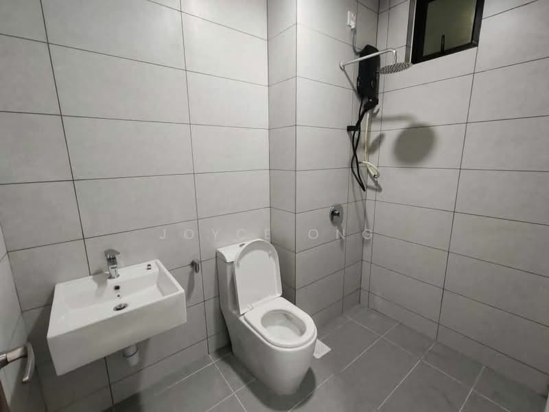 Service Residence for Sale at Meldrum Heights (Residensi Meldrum) - Joyce Ong - Bathroom - PropertyGuru.com.my