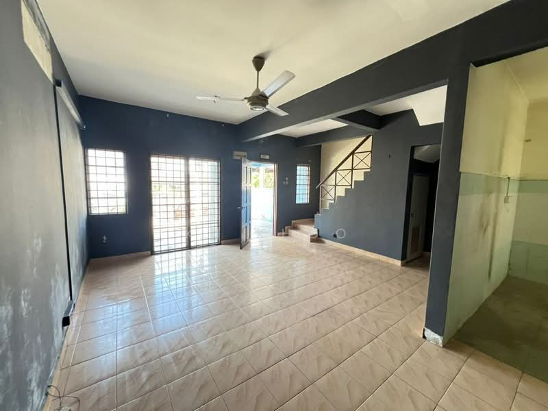 Terraced House for Sale in Usj 12 (Subang Jaya) - KH Khoo - Living Room - PropertyGuru.com.my