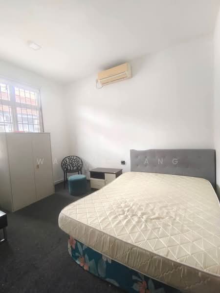 Rumah Teres 1.5 Tingkat untuk Dijual di Taman Seri Austin (Tebrau) - Wallace Ang - Bedroom - PropertyGuru.com.my