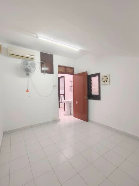 1.5-storey Terraced House for Sale in Taman Seri Austin (Tebrau) - Wallace Ang - Interior - PropertyGuru.com.my