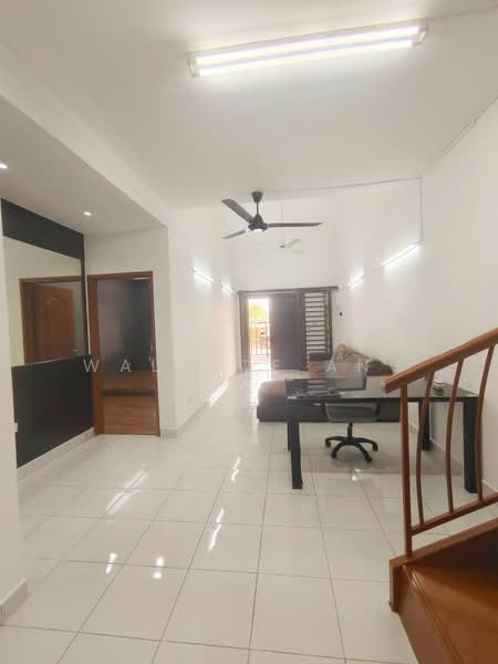 1.5-storey Terraced House for Sale in Taman Seri Austin (Tebrau) - Wallace Ang - Living Room - PropertyGuru.com.my