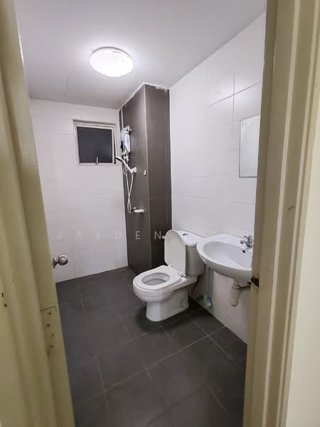 Servis Apartment untuk Disewa di Endah Promenade - Jayden Loke - Bathroom - PropertyGuru.com.my