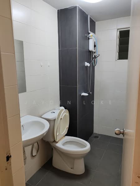 Servis Apartment untuk Disewa di Endah Promenade - Jayden Loke - Bathroom - PropertyGuru.com.my