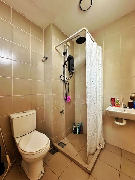 Service Residence for Sale at Suria Putra - Aizuddin bin Ahmad - Bathroom - PropertyGuru.com.my