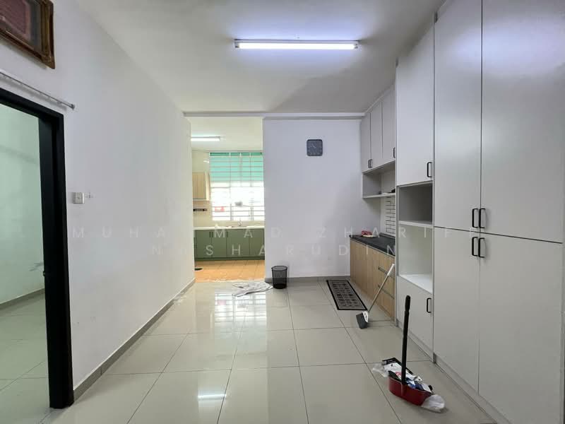 2-storey Terraced House for Sale in Kajang (Selangor) - Muhammad Zhariff Nasharudin - Kitchen - PropertyGuru.com.my