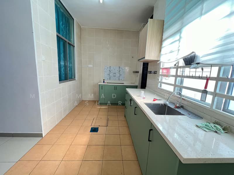 2-storey Terraced House for Sale in Kajang (Selangor) - Muhammad Zhariff Nasharudin - Kitchen - PropertyGuru.com.my