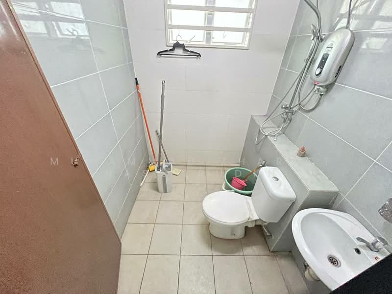 2-storey Terraced House for Sale in Kajang (Selangor) - Muhammad Zhariff Nasharudin - Bathroom - PropertyGuru.com.my