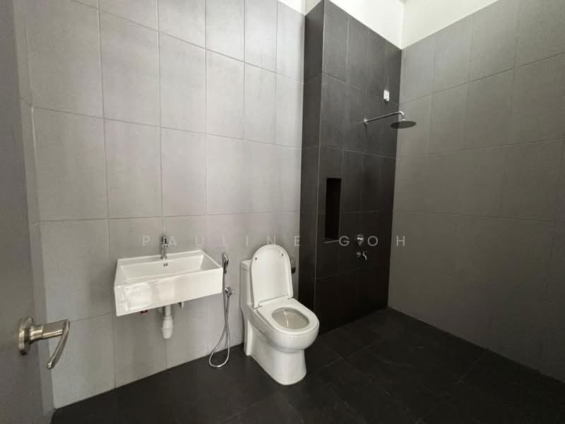 Rumah Teres 2 Tingkat untuk Dijual di Setia Eco Cascadia (Tebrau) - Pauline Goh - Bathroom - PropertyGuru.com.my