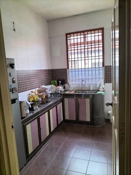 1-storey Terraced House for Sale in Taman Impian Emas (Skudai) - Alan Ler - Kitchen - PropertyGuru.com.my