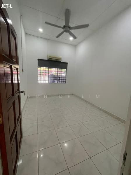 Rumah Teres 1 Tingkat untuk Dijual di Taman Desa Meru Indah (Kapar) - Eunice Lim - Interior - PropertyGuru.com.my