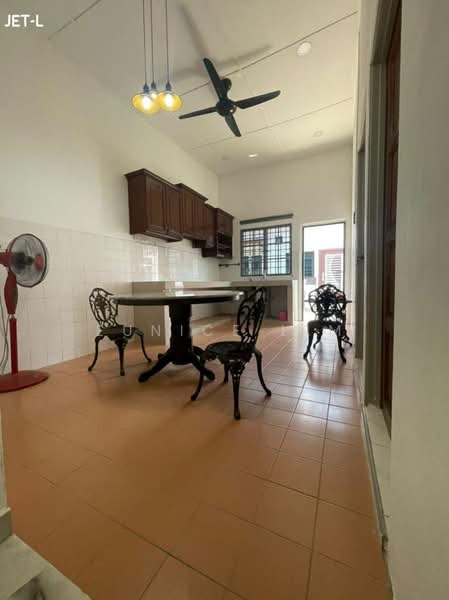 Rumah Teres 1 Tingkat untuk Dijual di Taman Desa Meru Indah (Kapar) - Eunice Lim - Kitchen - PropertyGuru.com.my