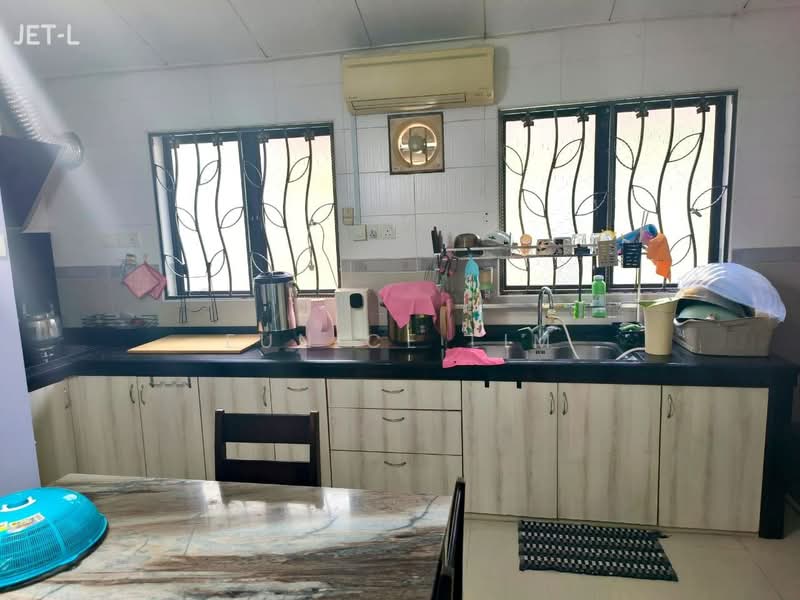 1-storey Terraced House for Sale in Bukit Raja (Selangor) - Eunice Lim - Kitchen - PropertyGuru.com.my
