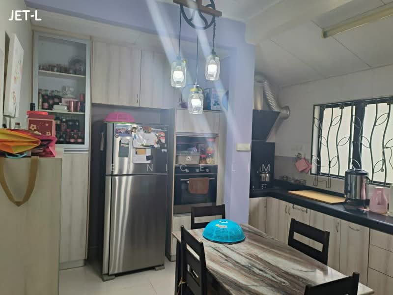 1-storey Terraced House for Sale in Bukit Raja (Selangor) - Eunice Lim - Kitchen - PropertyGuru.com.my