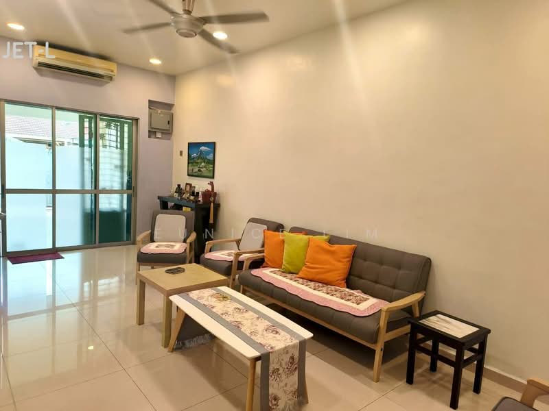 1-storey Terraced House for Sale in Bukit Raja (Selangor) - Eunice Lim - Living Room - PropertyGuru.com.my