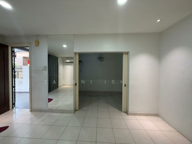 2-storey Terraced House for Sale in Puncak Alam (Selangor) - Zamani Ishak - Interior - PropertyGuru.com.my