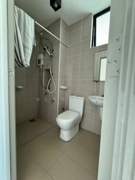 Servis Apartment untuk Dijual di Sky Loft Premium Suites - Alan Ler - Bathroom - PropertyGuru.com.my