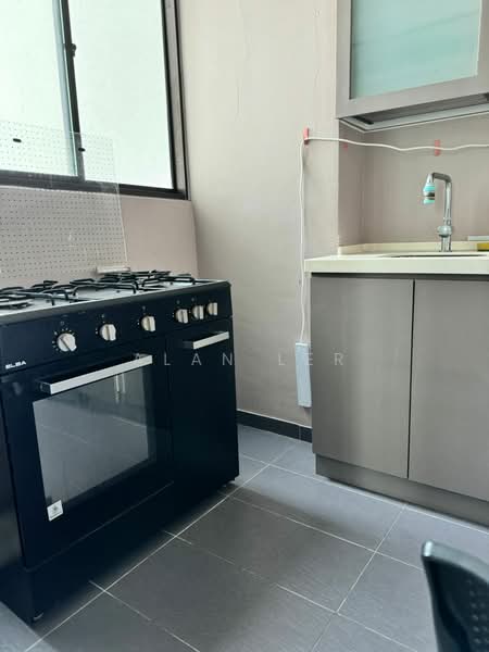Servis Apartment untuk Dijual di Sky Loft Premium Suites - Alan Ler - Kitchen - PropertyGuru.com.my