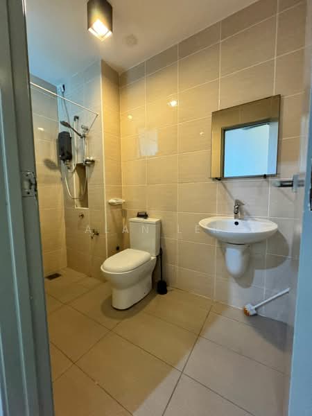 Servis Apartment untuk Dijual di Sky Loft Premium Suites - Alan Ler - Bathroom - PropertyGuru.com.my