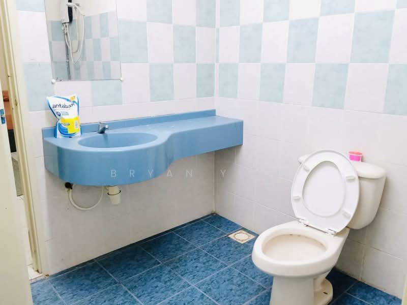 Kondominium untuk Disewa di Platinum Hill PV 5 - Bryan Yeoh - Bathroom - PropertyGuru.com.my