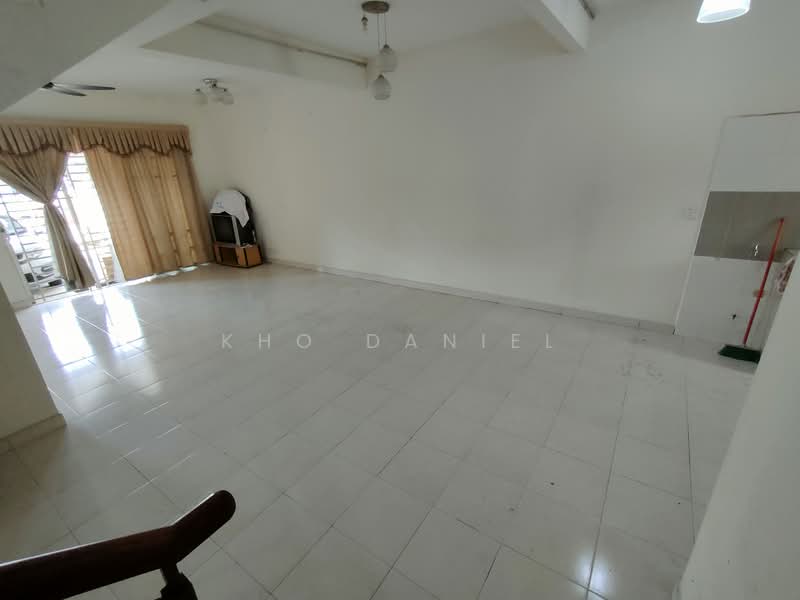 2-storey Terraced House for Rent in Bandar Parklands (Klang) - Kho Daniel - Living Room - PropertyGuru.com.my